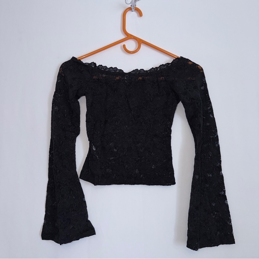 NWOT Black Lace Off-Shoulder Top 🔥 - Picture 3 of 3